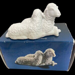 Avon Nativity Collectibles The Sheep Porcelain Figurine 1983 White Decorative Pi